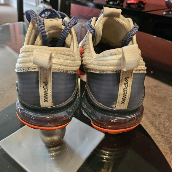 Air Vapormax Size 6y - Picture 6 of 7